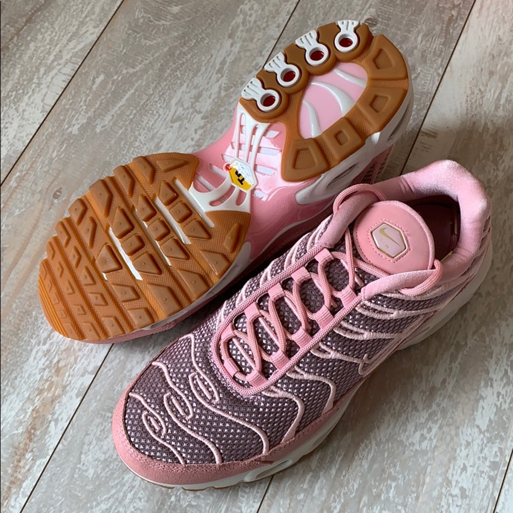NWT Nike air Max plus pink - Picture 8 of 8